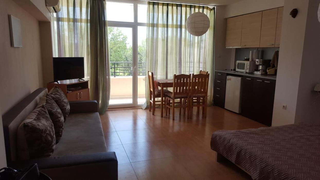 Apartmán Grand Kameliq Sluneční pobřeží Exteriér fotografie